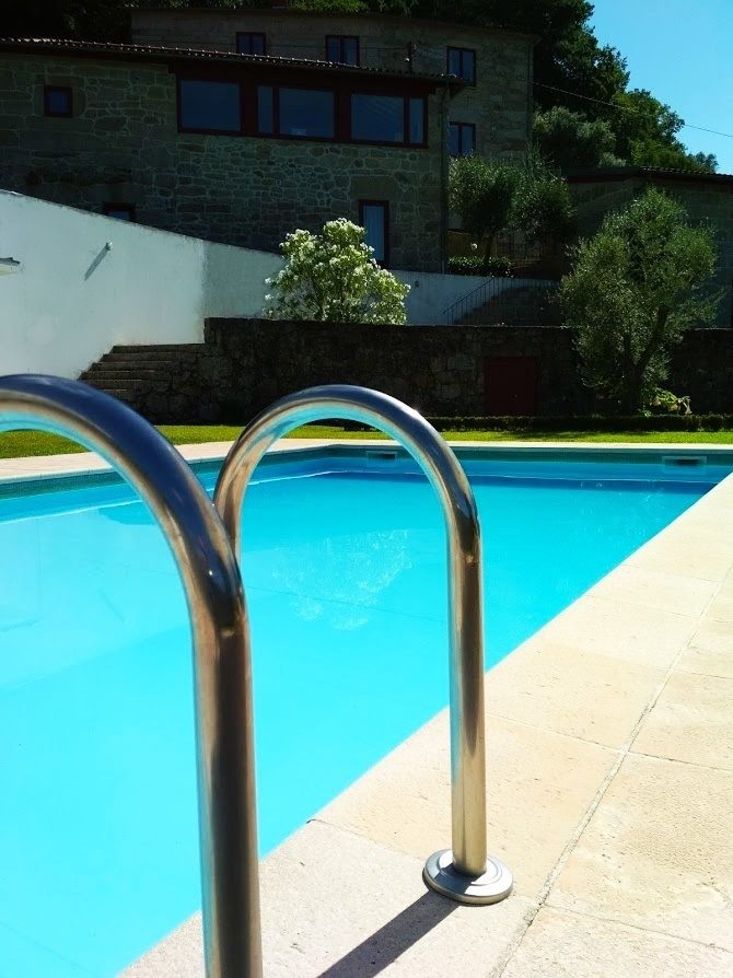 Piscina — escadas
